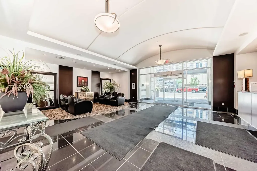 920 5 Avenue SW Calgary AB T2P5P6