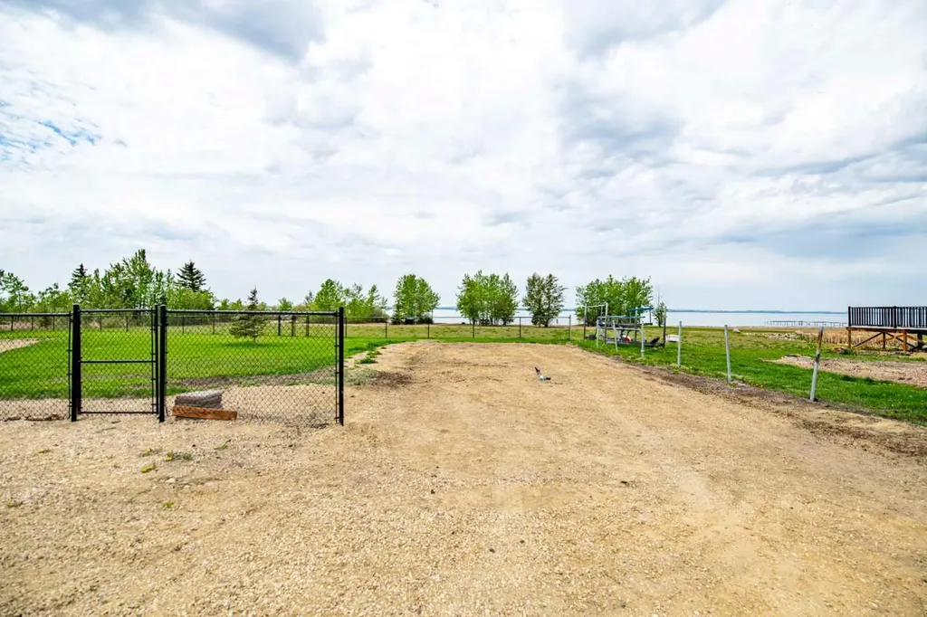 41310 Range Road 282 Rural Lacombe County AB T4L 2N3