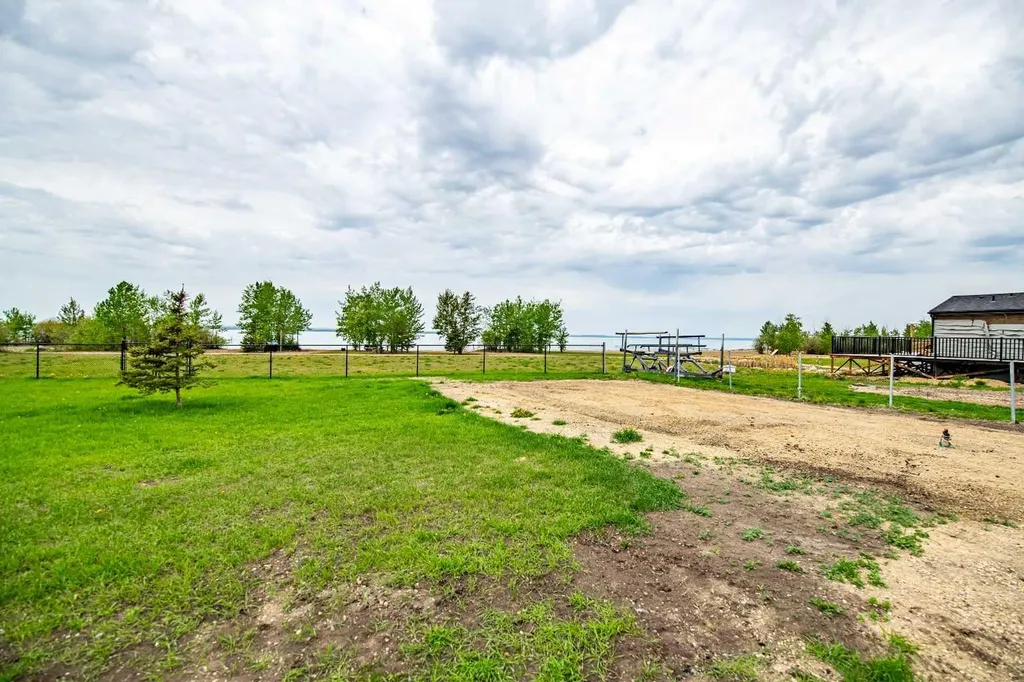 41310 Range Road 282 Rural Lacombe County AB T4L 2N3