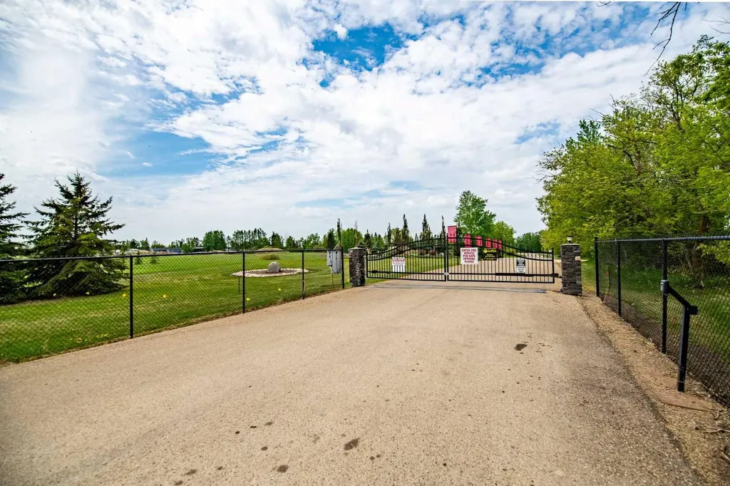 41310 Range Road 282 Rural Lacombe County AB T4L 2N3