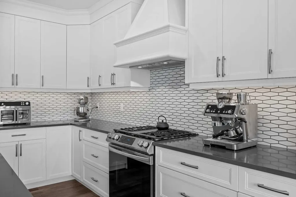 142 Sandstone Drive Okotoks AB T1S 5R8
