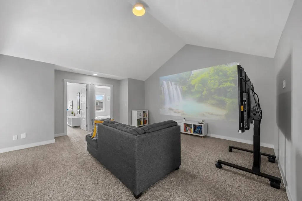 142 Sandstone Drive Okotoks AB T1S 5R8