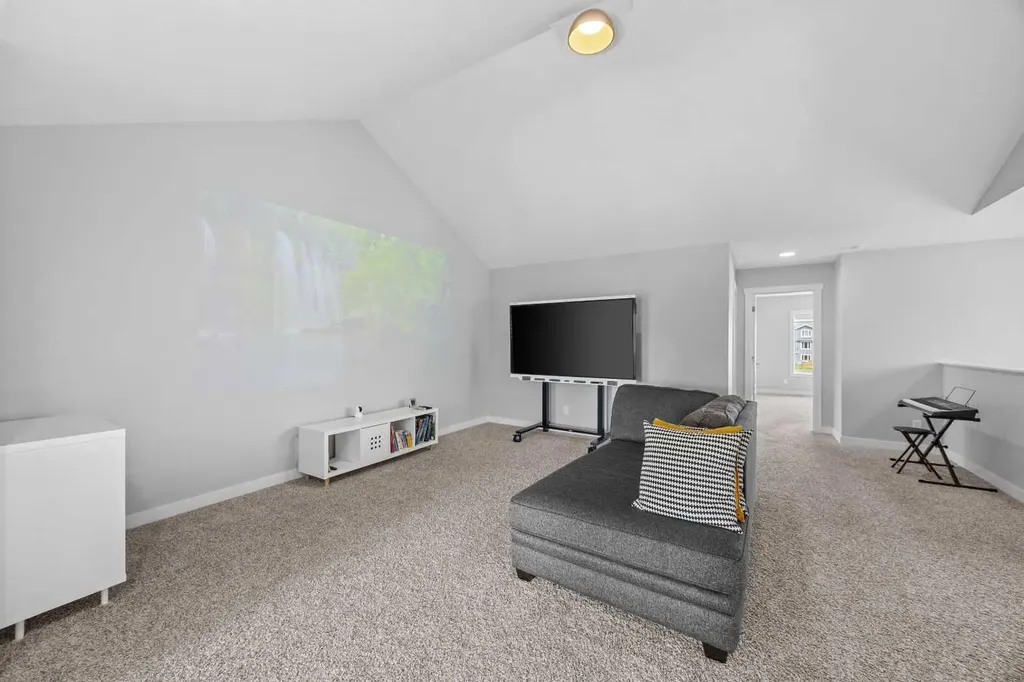 142 Sandstone Drive Okotoks AB T1S 5R8