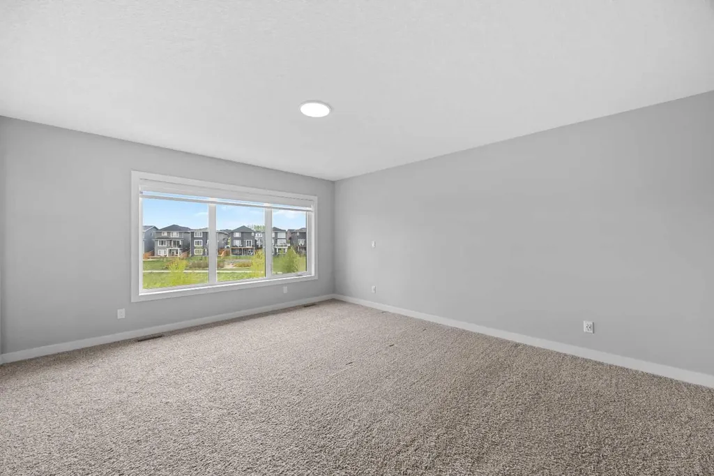 142 Sandstone Drive Okotoks AB T1S 5R8