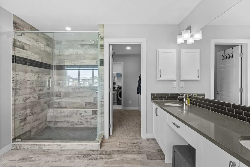 142 Sandstone Drive Okotoks AB T1S 5R8