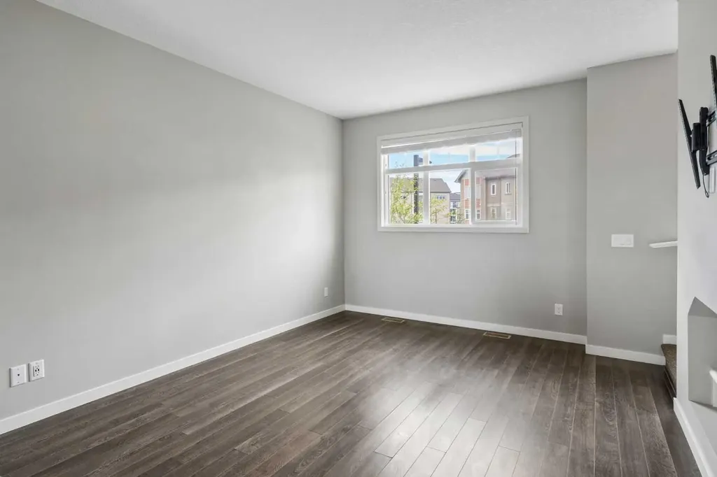 120 Copperstone Villas SE Calgary AB T2X5A8