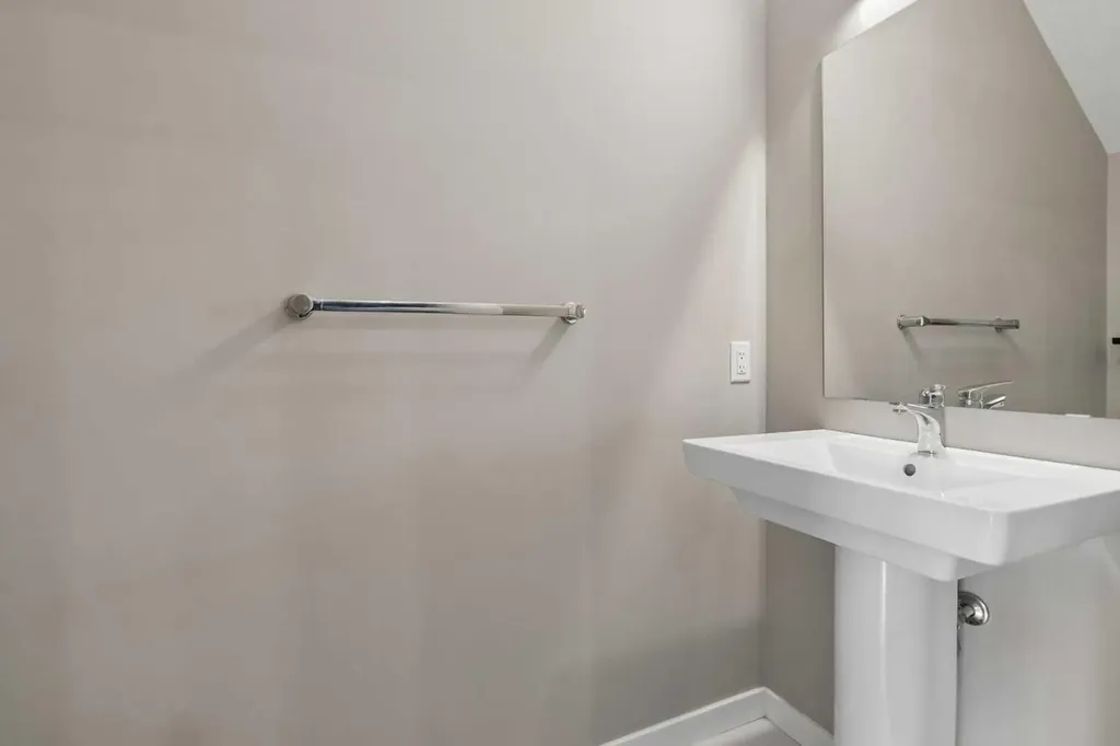 120 Copperstone Villas SE Calgary AB T2Z 5E3