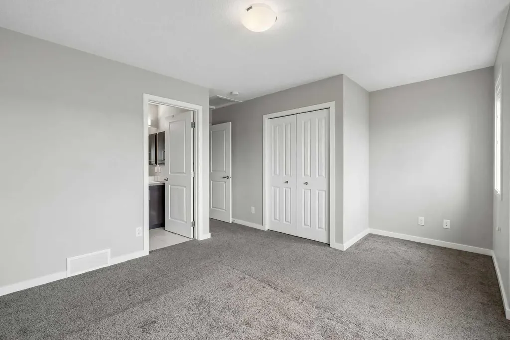 120 Copperstone Villas SE Calgary AB T2X5A8