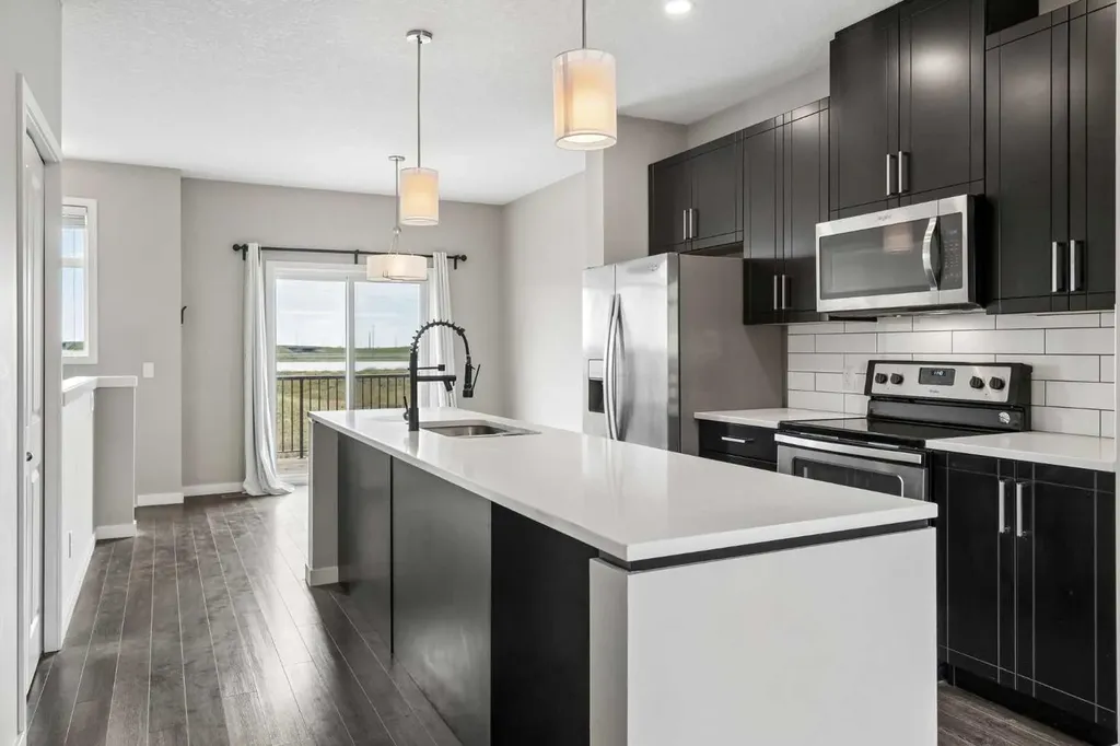120 Copperstone Villas SE Calgary AB T2X5A8