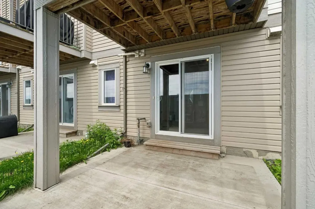 120 Copperstone Villas SE Calgary AB T2X5A8