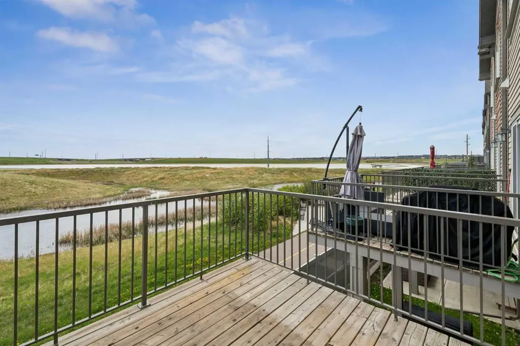 120 Copperstone Villas SE Calgary AB T2X5A8