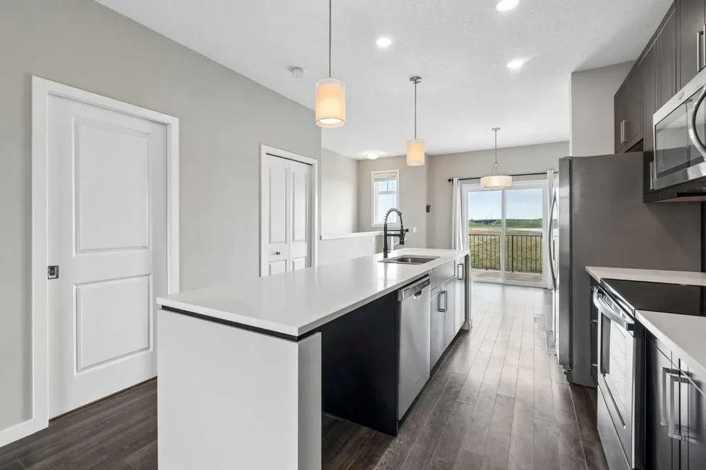 120 Copperstone Villas SE Calgary AB T2X5A8