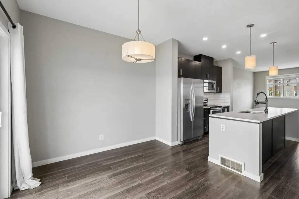 120 Copperstone Villas SE Calgary AB T2X5A8
