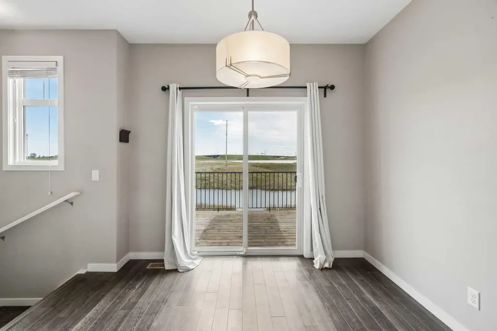 120 Copperstone Villas SE Calgary AB T2Z 5E3