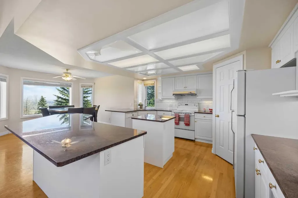 191 Hamptons Terrace NW Calgary AB T3A 5S3
