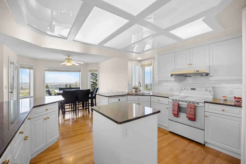 191 Hamptons Terrace NW Calgary AB T3A 5S3
