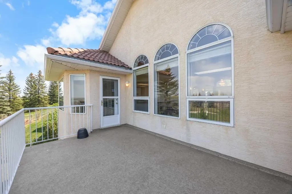 191 Hamptons Terrace NW Calgary AB T3A 5S3