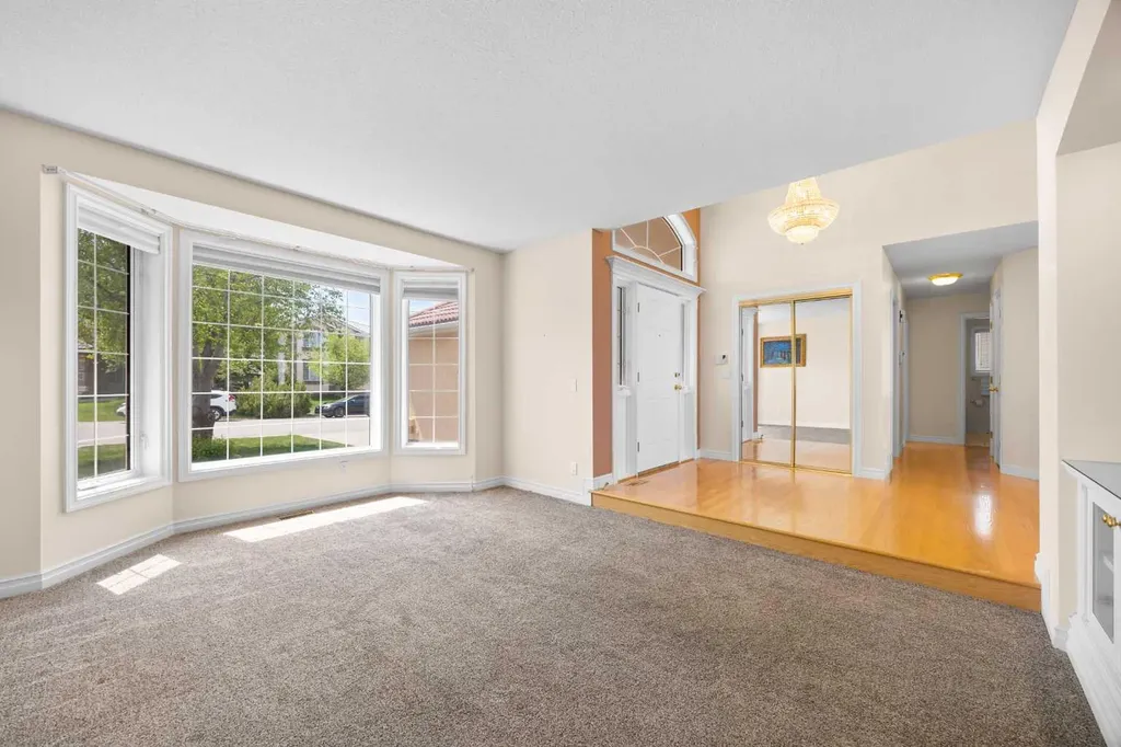 191 Hamptons Terrace NW Calgary AB T3A 5S3