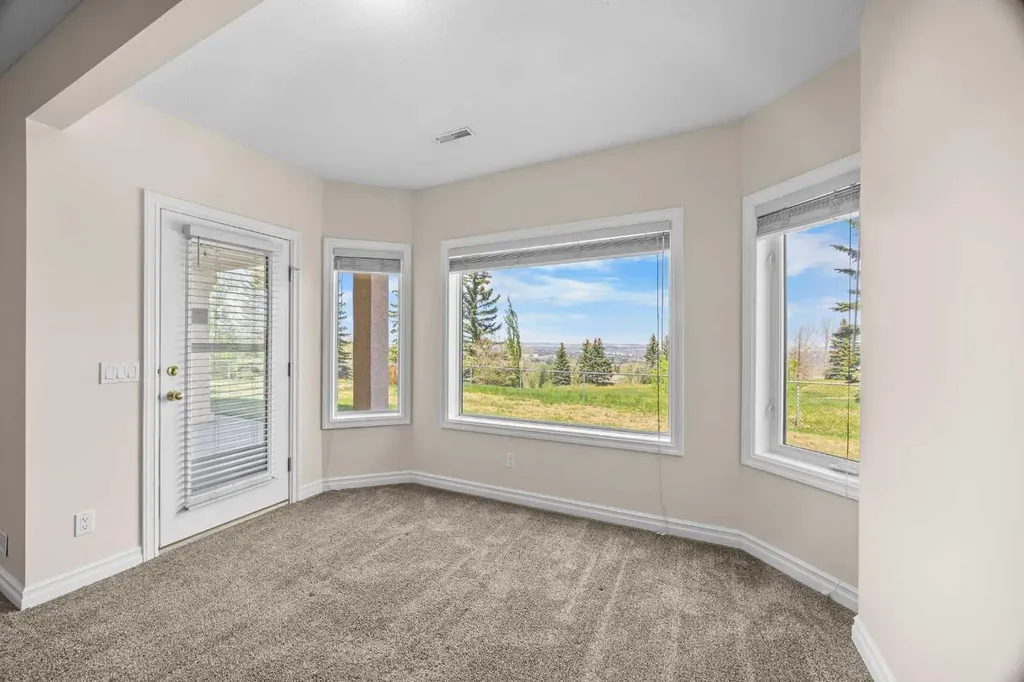 191 Hamptons Terrace NW Calgary AB T3A 5S3