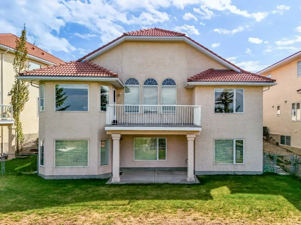 191 Hamptons Terrace NW Calgary AB T3A 5S3