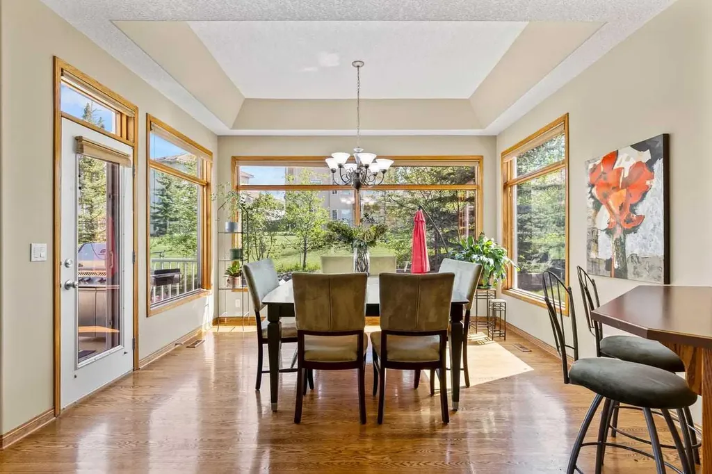 322 Hampstead Way NW Calgary AB T3A 6E6