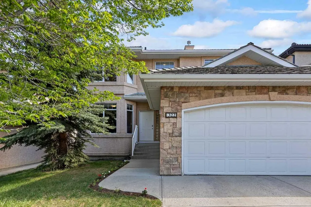 322 Hampstead Way NW Calgary AB T3A 6E6
