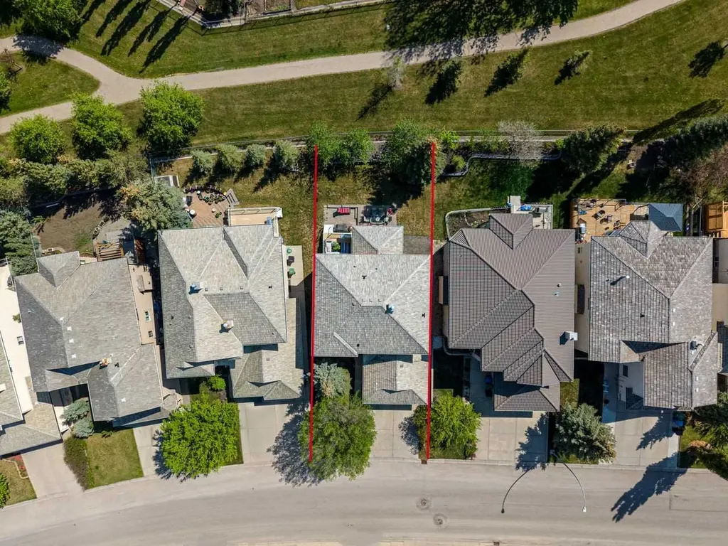 322 Hampstead Way NW Calgary AB T3A 6E6