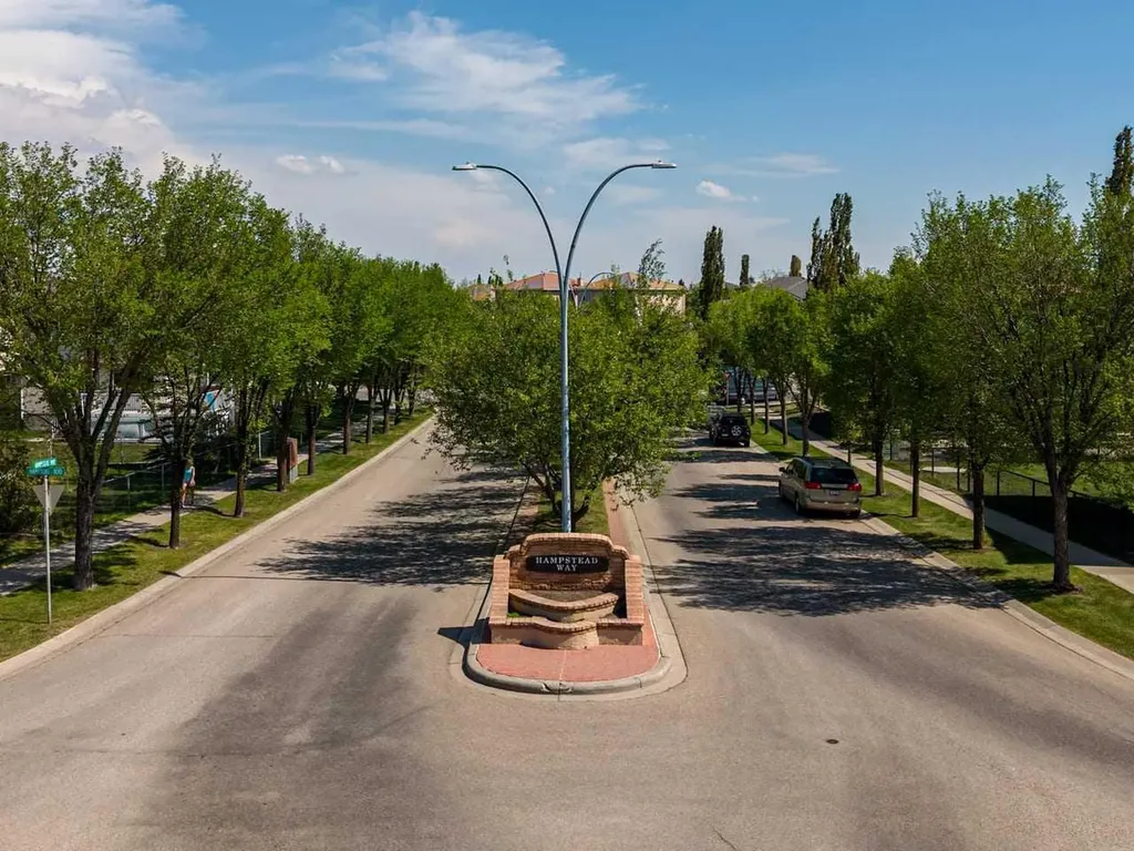 322 Hampstead Way NW Calgary AB T3A 6E6