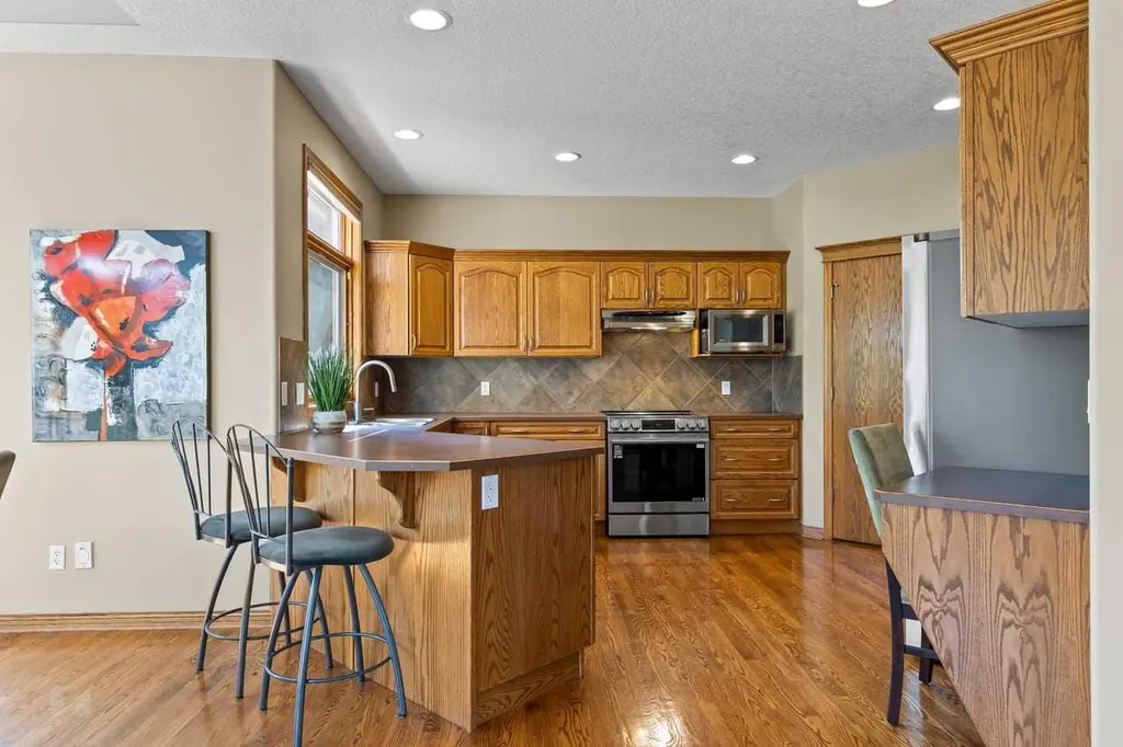 322 Hampstead Way NW Calgary AB T3A 6E6