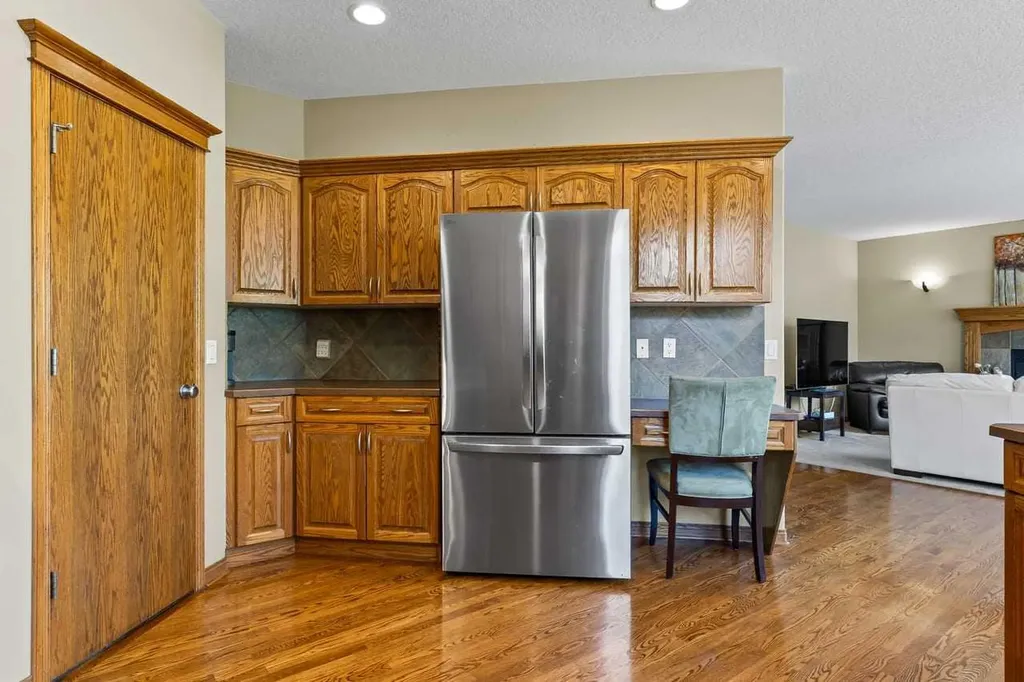 322 Hampstead Way NW Calgary AB T3A 6E6