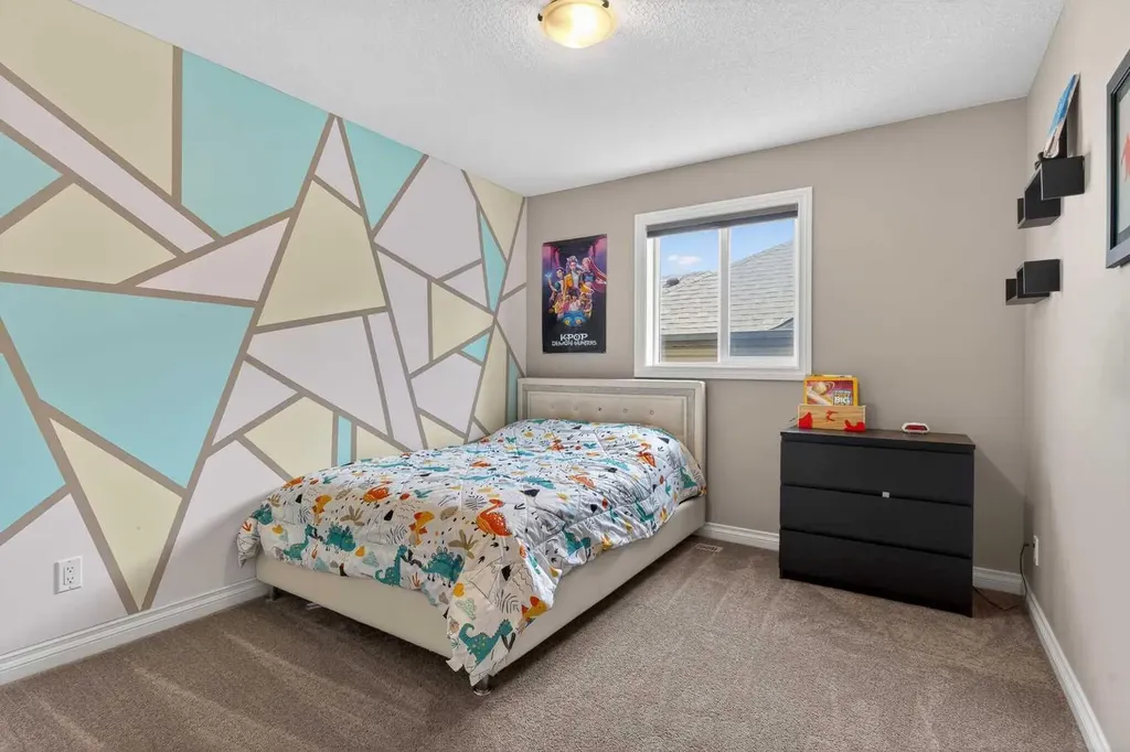 159 Sherwood Crescent NW Calgary AB T3R 0G3