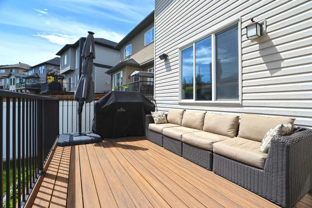 159 Sherwood Crescent NW Calgary AB T3R 0G3