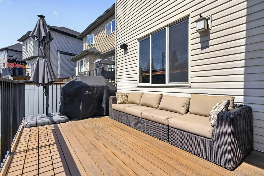 159 Sherwood Crescent NW Calgary AB T3R 0G3