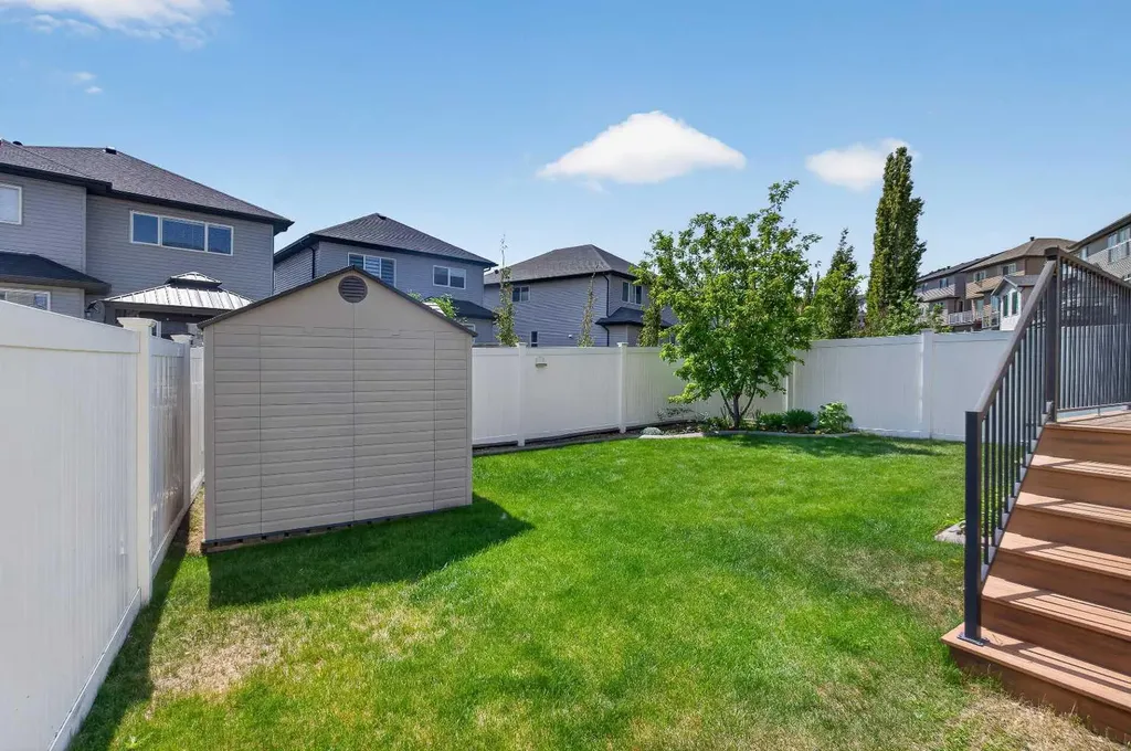 159 Sherwood Crescent NW Calgary AB T3R 0G3
