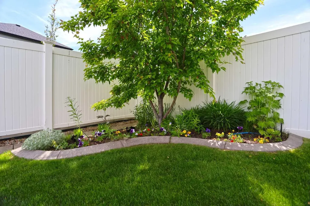 159 Sherwood Crescent NW Calgary AB T3R 0G3