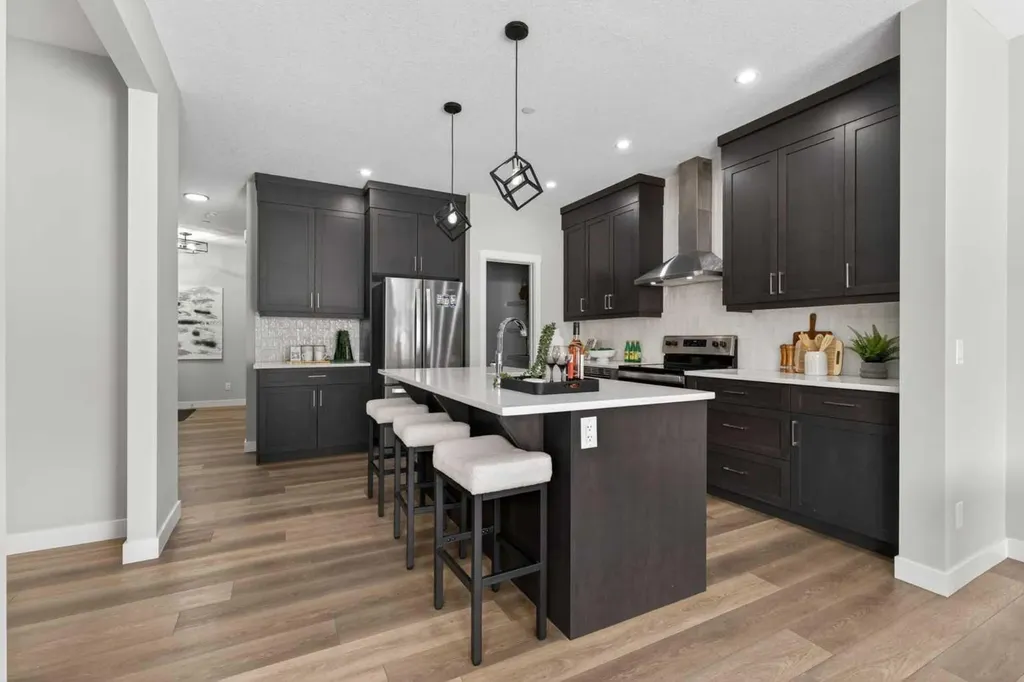 31 Herron Rise NE Calgary AB T3P 1Y1