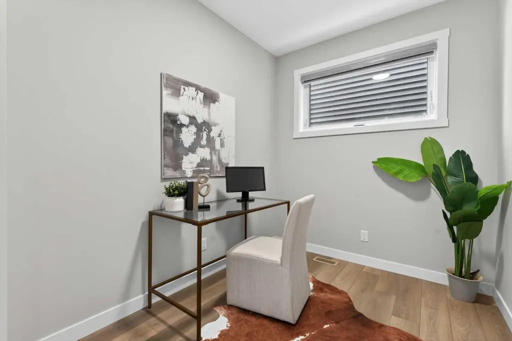31 Herron Rise NE Calgary AB T3P 1Y1