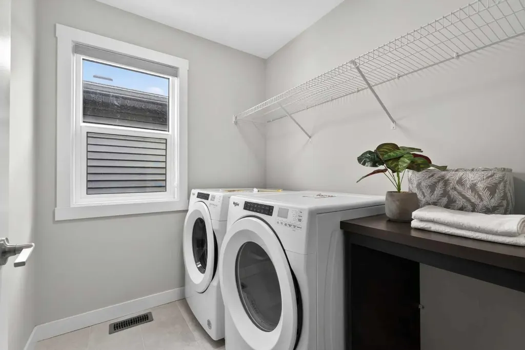 31 Herron Rise NE Calgary AB T3P 1Y1