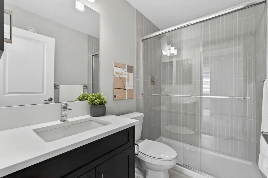 31 Herron Rise NE Calgary AB T3P 1Y1