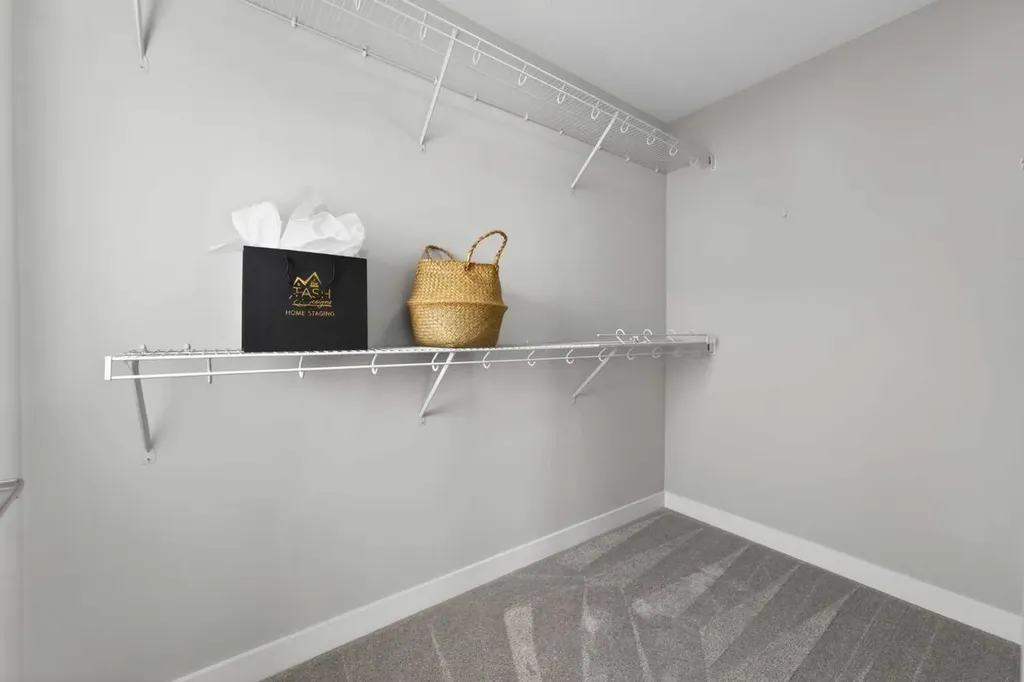 31 Herron Rise NE Calgary AB T3P 1Y1