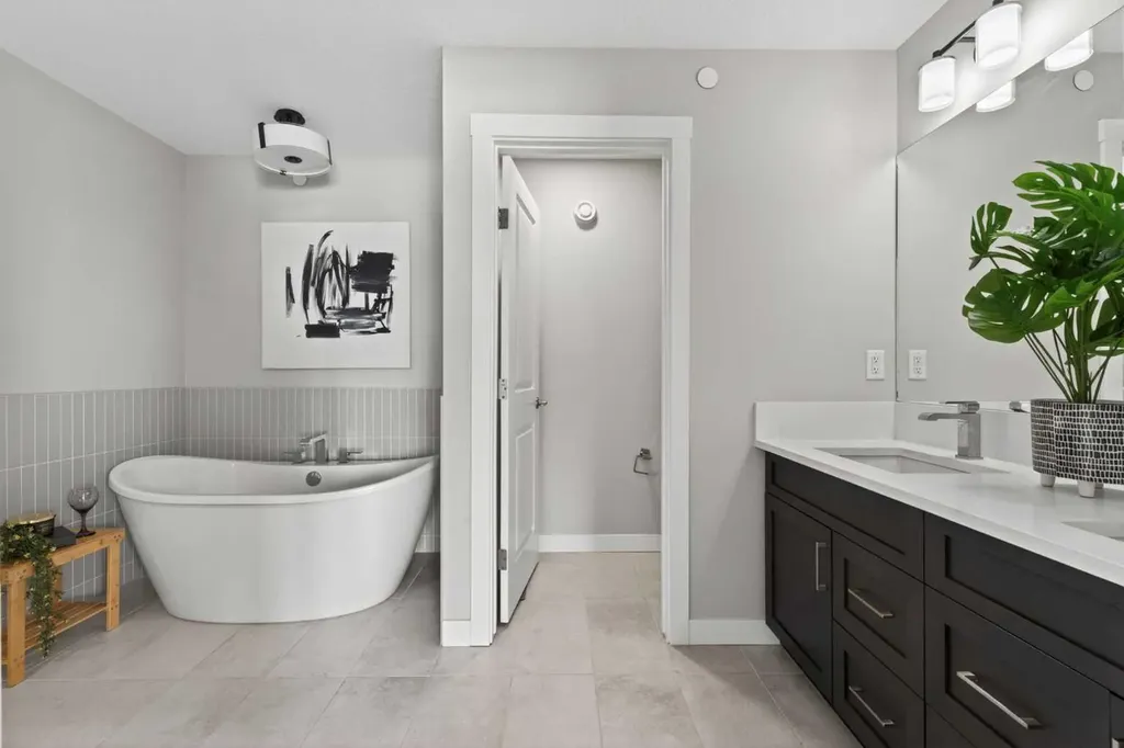 31 Herron Rise NE Calgary AB T3P 1Y1