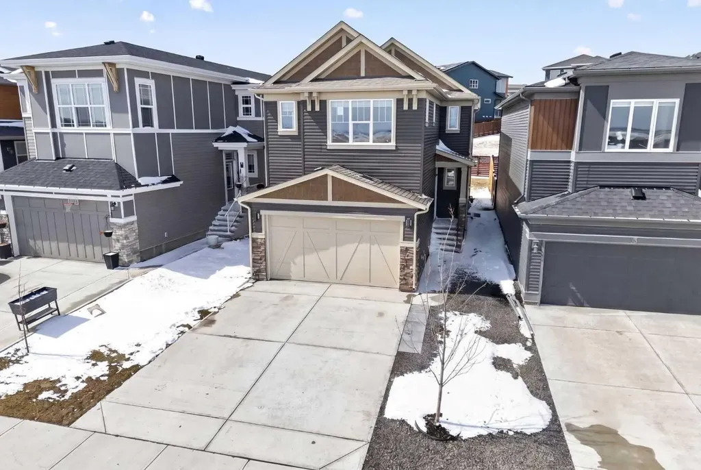 31 Herron Rise NE Calgary AB T3P 1Y1