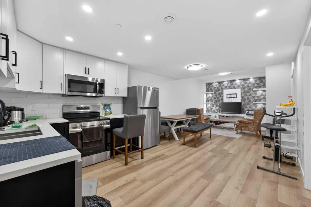 31 Herron Rise NE Calgary AB T3P 1Y1