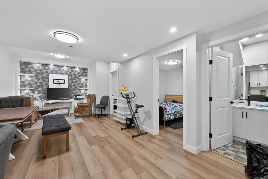 31 Herron Rise NE Calgary AB T3P 1Y1