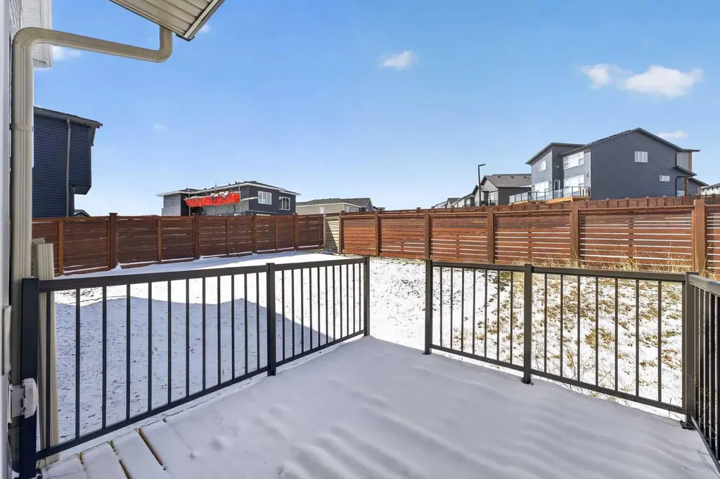 31 Herron Rise NE Calgary AB T3P 1Y1