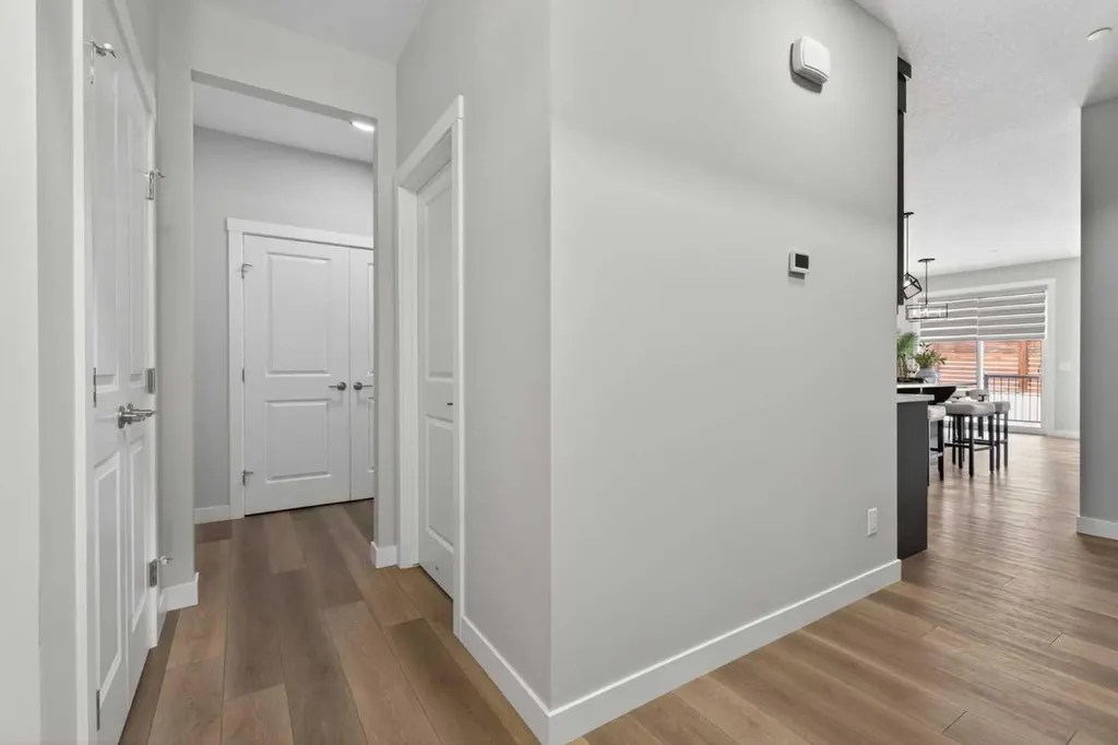 31 Herron Rise NE Calgary AB T3P 1Y1