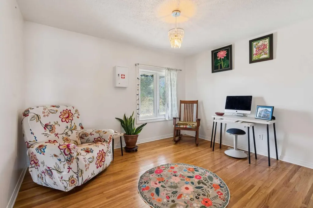 11175 Sacramento Drive SW Calgary AB T2W 0J6