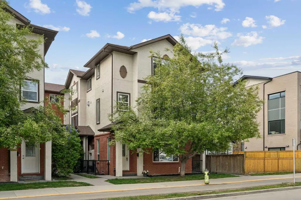 745 Mcdougall Road NE Calgary AB T2E 5A2