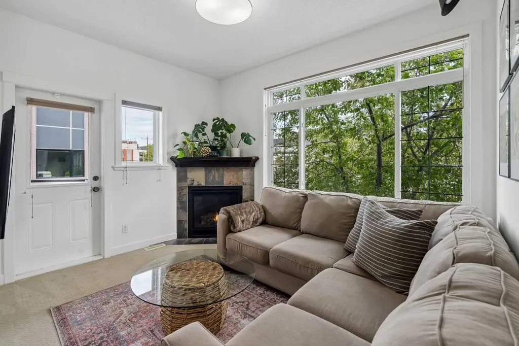 745 Mcdougall Road NE Calgary AB T2E 5A2