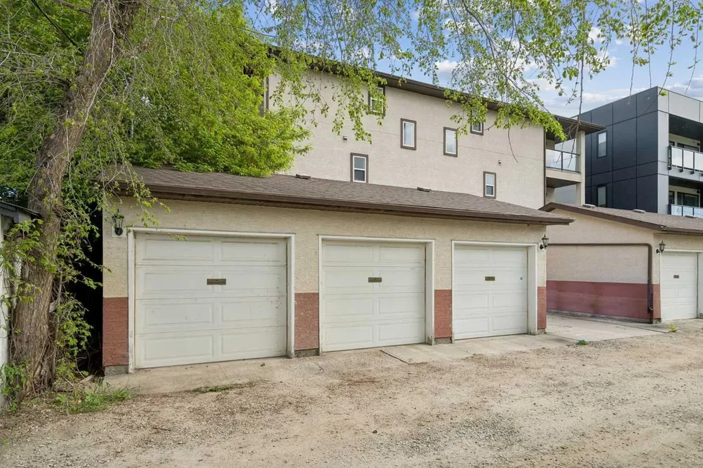 745 Mcdougall Road NE Calgary AB T2E 5A2
